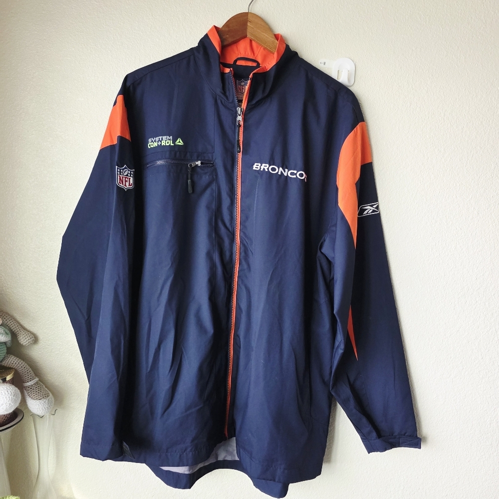 Reebok On Field Denver Broncos System Control Men’s Jacket Medium Windbreaker